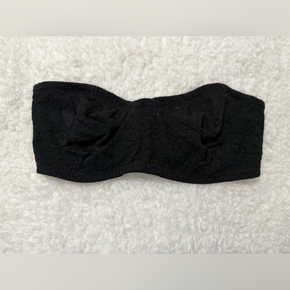 LAST CHANCE Wacoal Black Lace Bandeau Bra